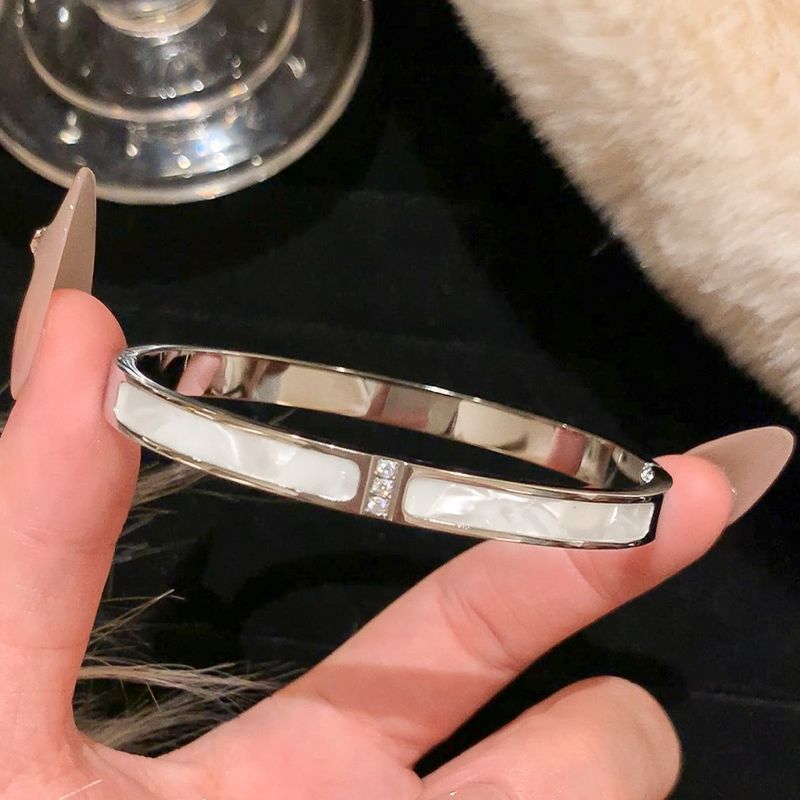 YH ~ romántica Primera de acero de titanio no se desvanece pulsera ins nicho de moda versátil Luz de lujo de alta calidad completa de diamantes pulsera Accesorios