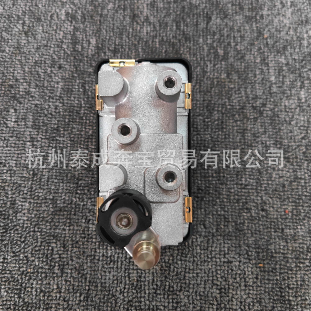 6Nw009550-24 G77 Turbocharger Solenoid Valve Electronic Control Valve Discovery 3.0t Actuator G-77