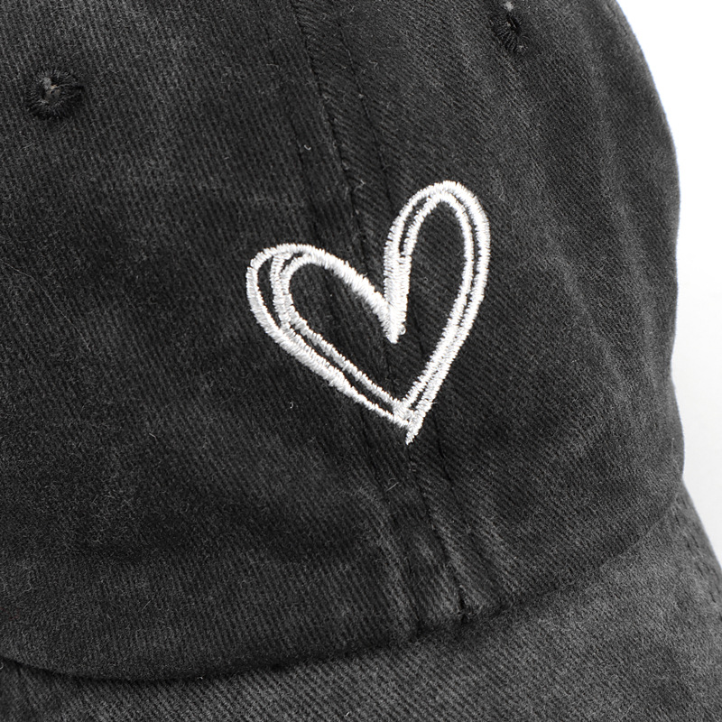 Simple Style Style Curved Eaves Rim Unisex Simple Style Heart Shape Embroidery Curved Eaves Baseball Cap