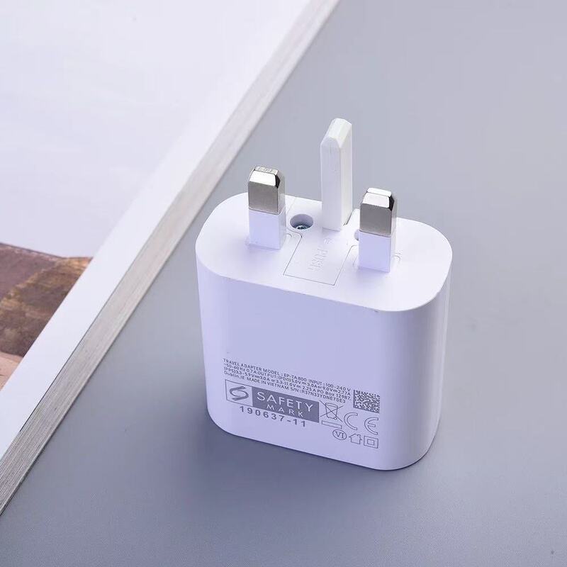 Suitable for Samsung Note10/S20 British Standard 25W Pd Fast Charging Charger Type-C Interface Ep-Ta800