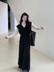温柔气质慵懒风设计感拼色镂空针织开衫女2025秋季新款减龄感上衣