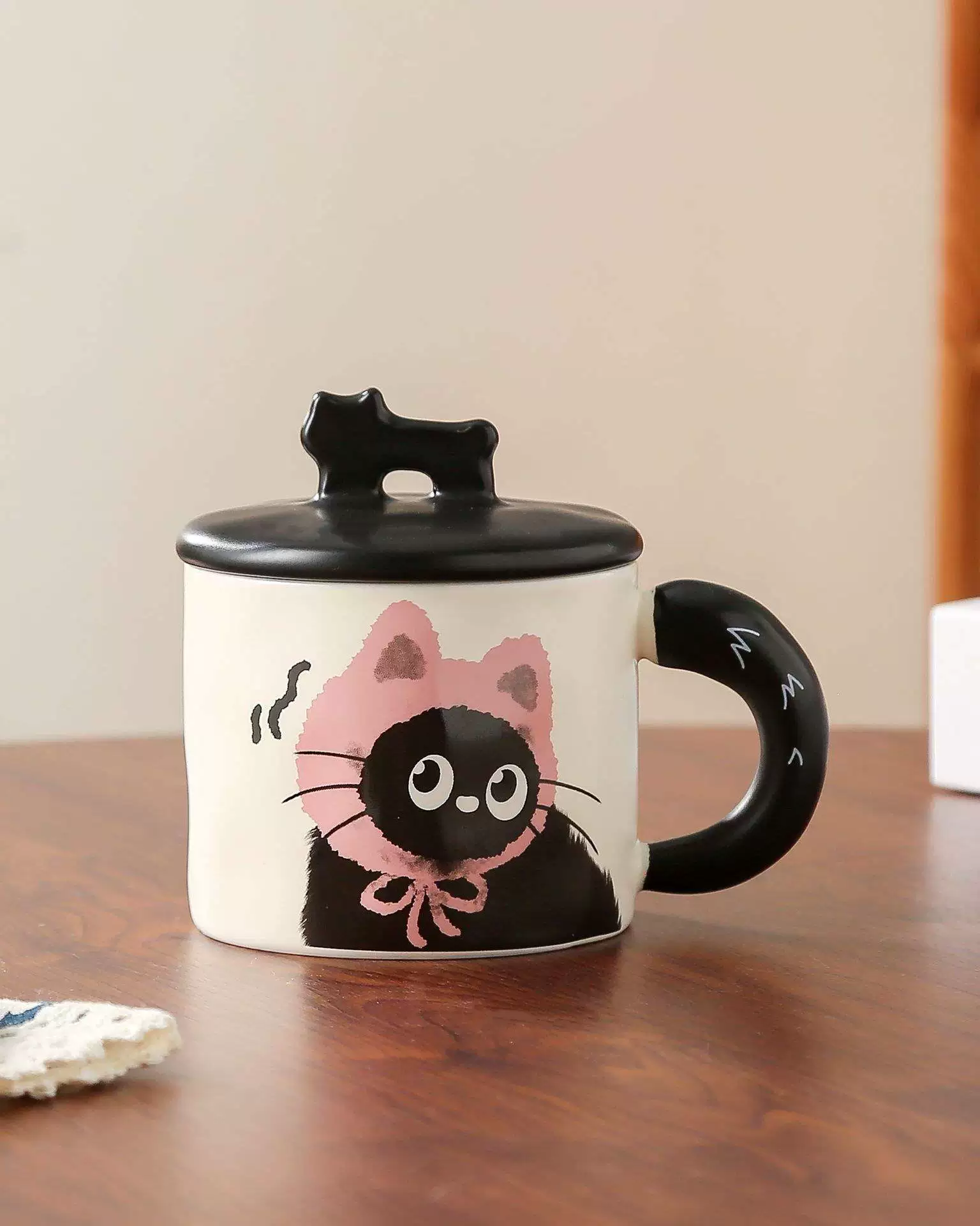 Creative Personalized Cat Mug with Lid for Hands-Friendly Gift Drinking Cup Cute Ceramic Coffee Cup Office Cup