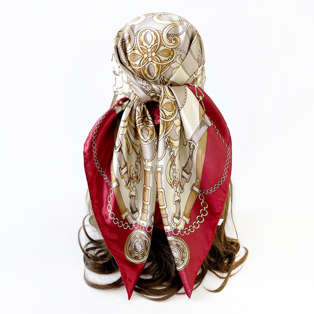 Classic Chain Printed Silk Square Scarf For Women Fashion Accessory_voghion.com