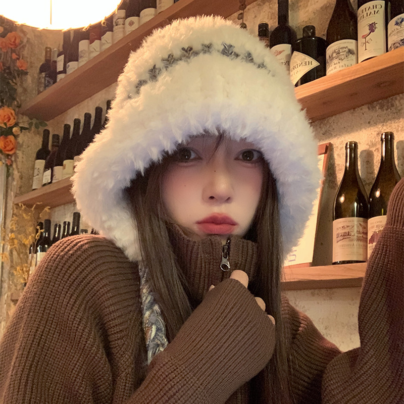 봉제 얼굴 작은 양모 모자 여성의 가을과 겨울 큰 머리 따뜻한 감기 방지 귀여운 밴드 귀 보호자 LEI FENG 모자