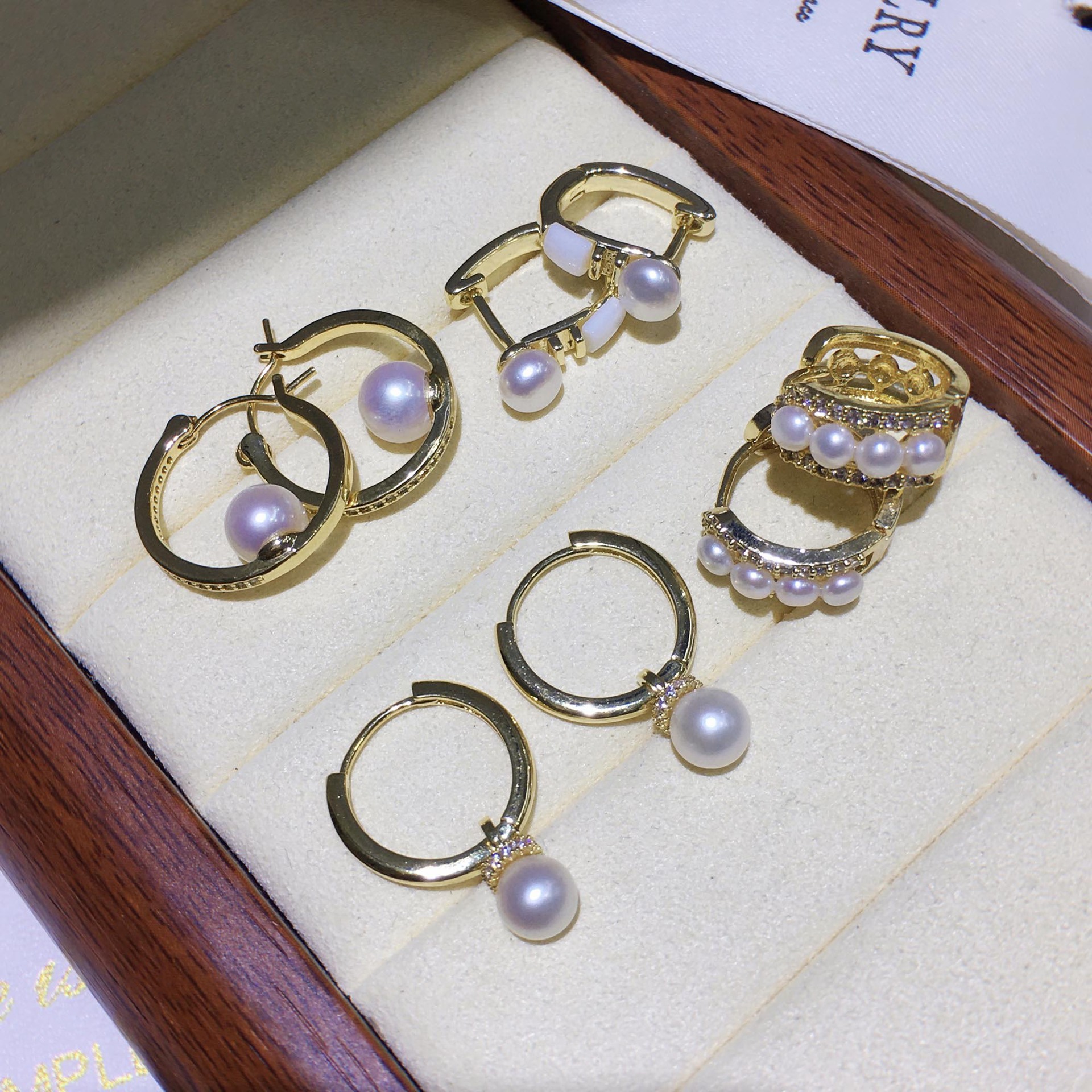 Դͷ���Ҹ��������Լ��Ȼ��ˮ������Բ������С��ins���������