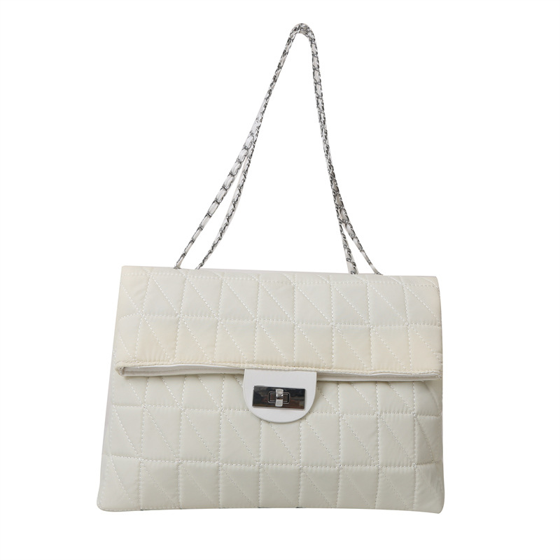 Commuting gran capacidad bordado bolso de diamante de invierno 2024 nuevo estilo textura mochila bolso de cadena de hombro ocio