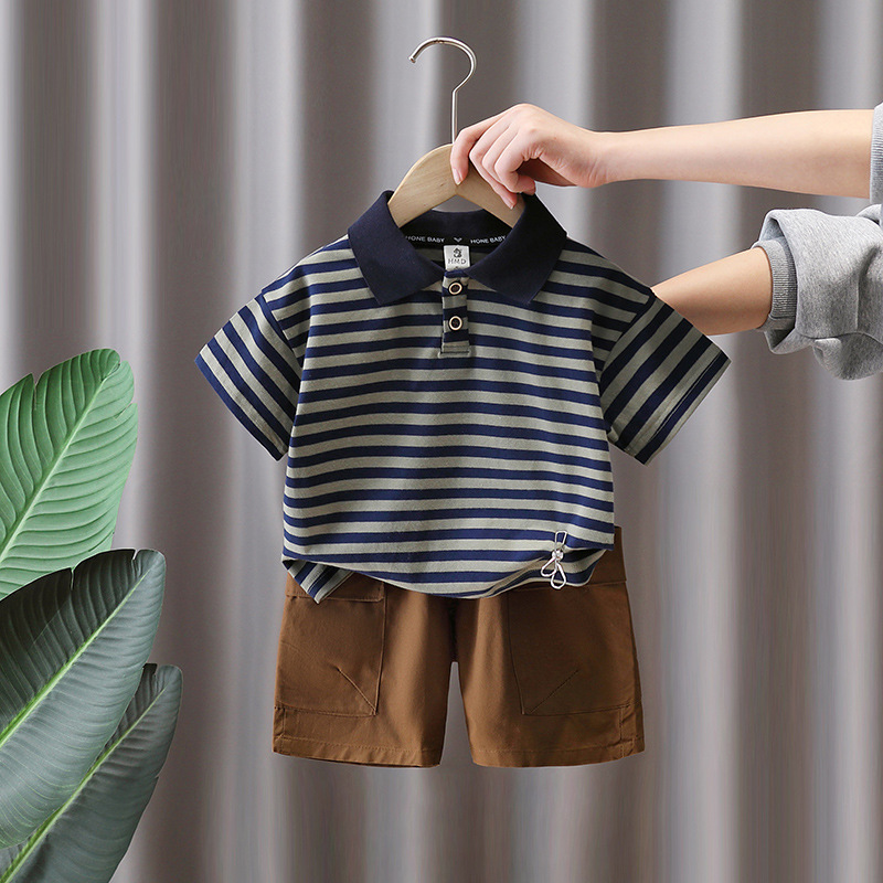7136 traje de camisa POLO a rayas para niños verano 2025 nueva ropa de verano para niños camiseta pantalones cortos de dos piezas