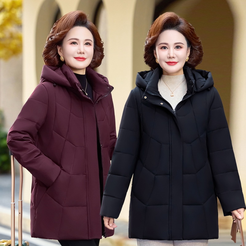 品牌妈妈羽绒服女款中长款中老年时尚洋气加厚保暖防寒服冬装外套
