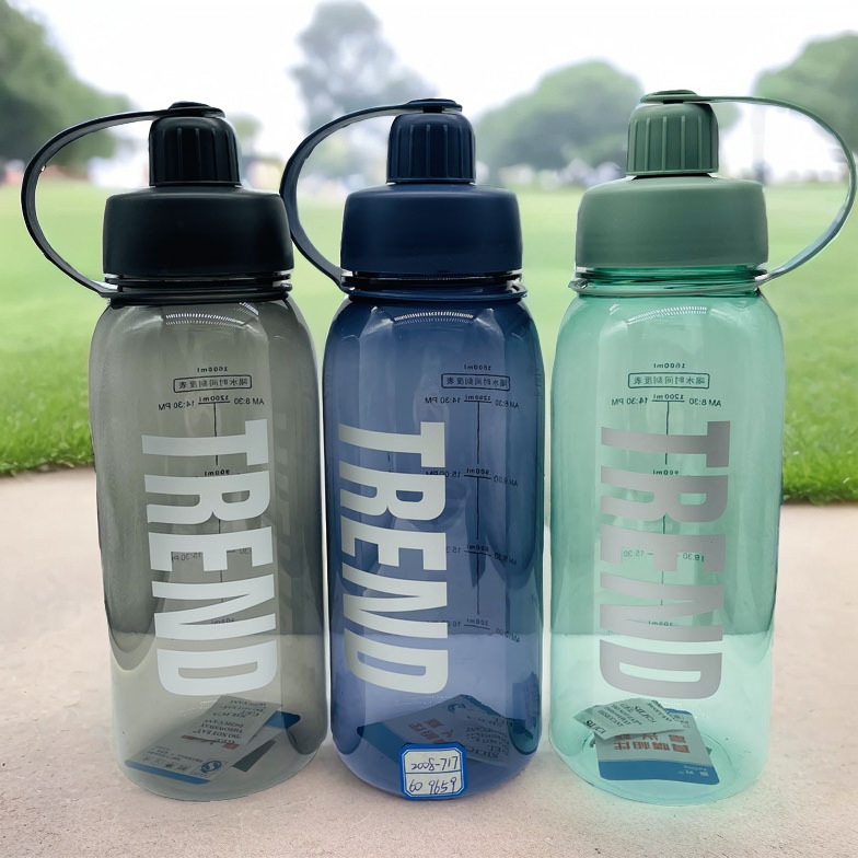 Jinshi nuevo comercio exterior Red Taza 1500ml taza espacial taza de plástico PC plástico deportes Copa espacio al aire libre taza