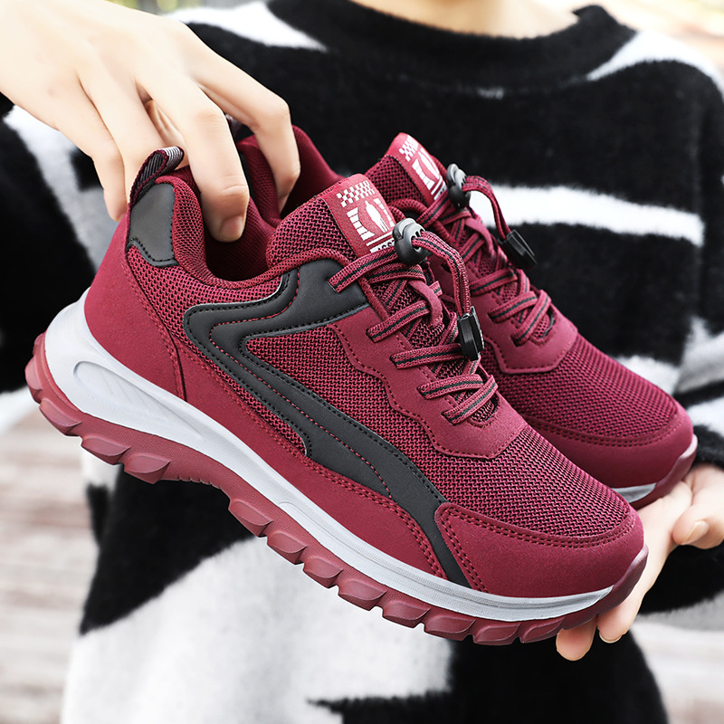 Zapatos para personas mayores al aire libre, verano para mujeres, nuevos zapatos deportivos de mediana edad y ancianos, venta al por mayor, sin cordones, zapatos cómodos para caminar con suela suave