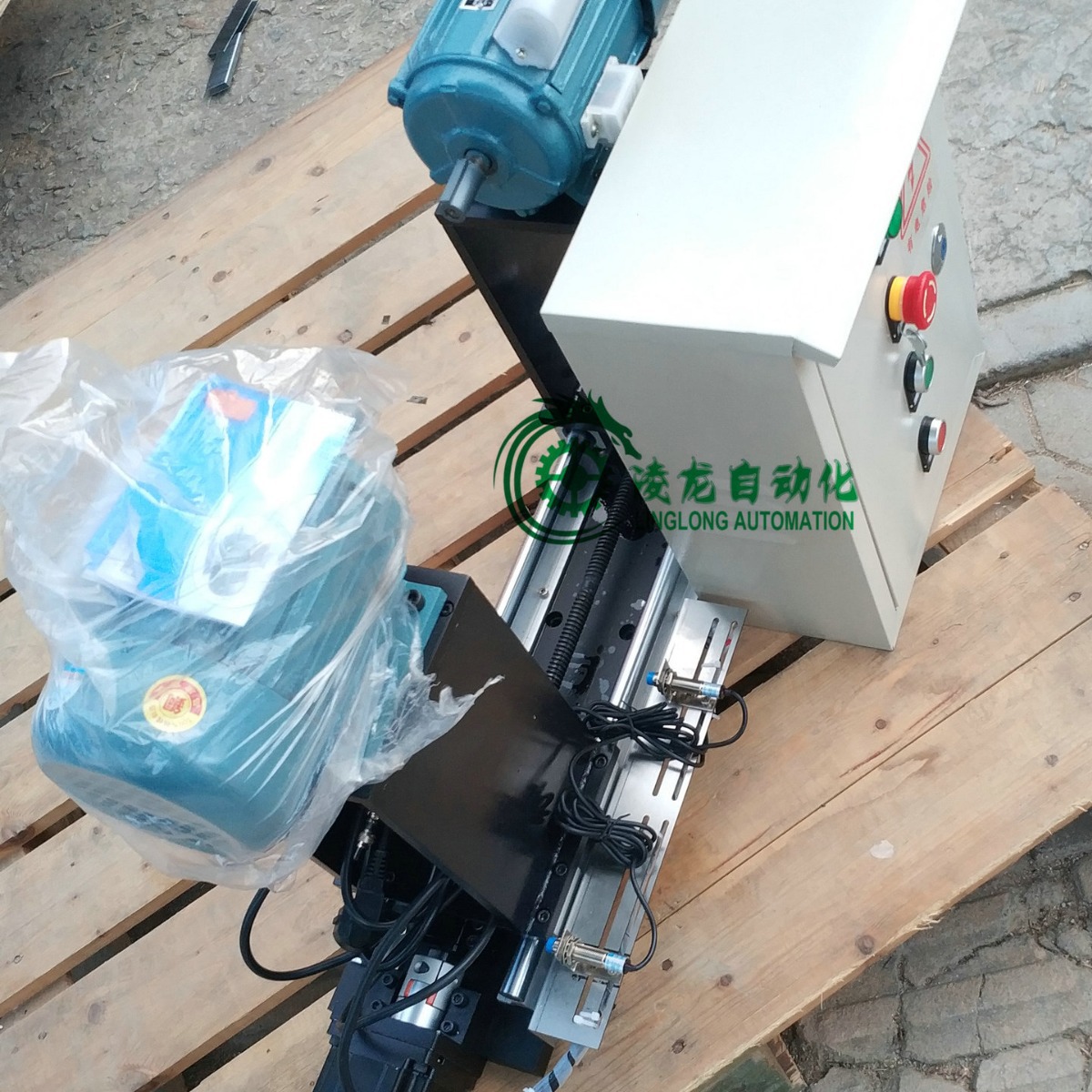 ���ػ�̨ �Ǳ����ػ�̨���Ҷ�1�������ػ�̨