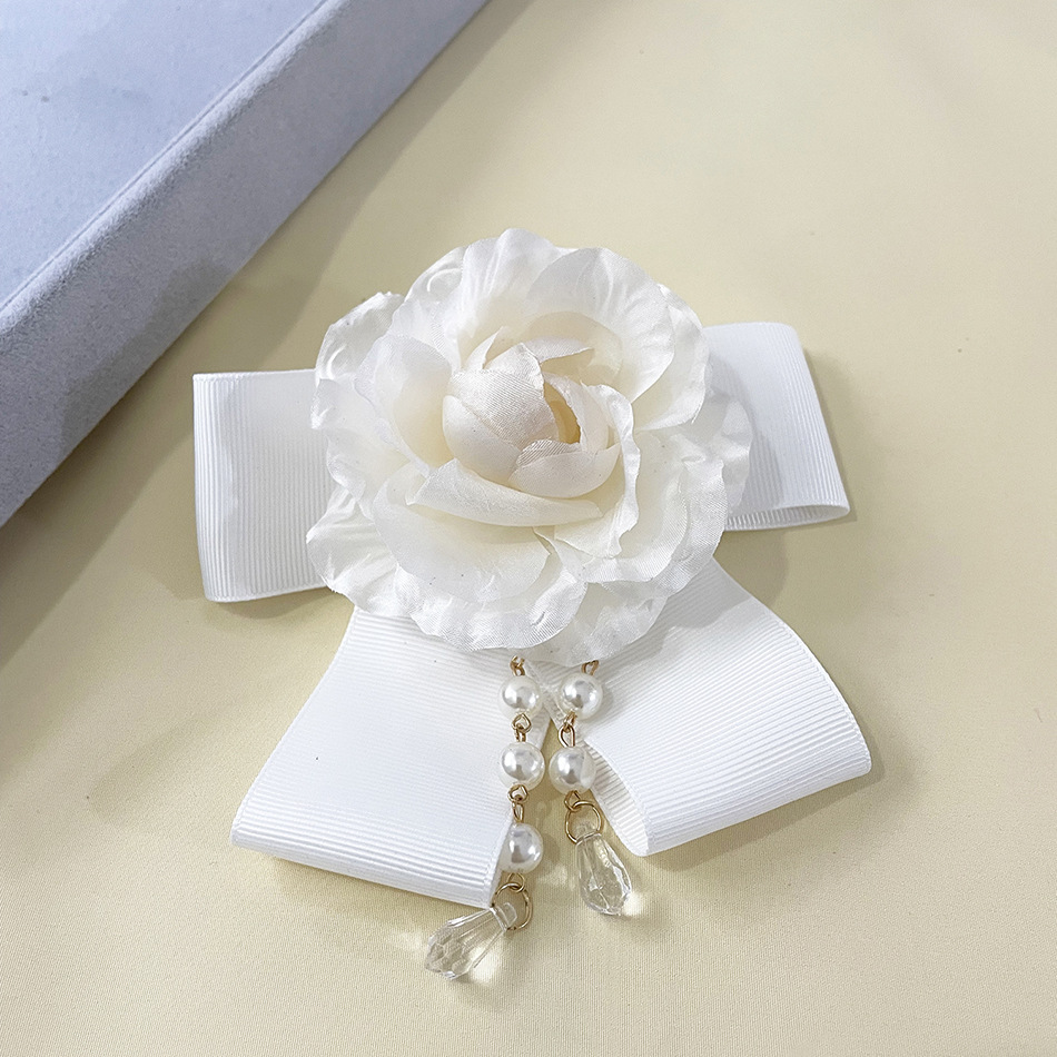 Elegante Kamelien Brosche Mit Perlenquaste Und Großer Schleife_voghion.com