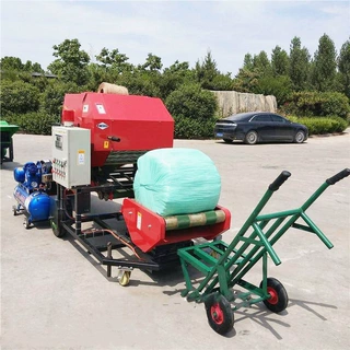 青储打包机玉米秸秆打捆包膜机柴油带动液压打草机羊压实