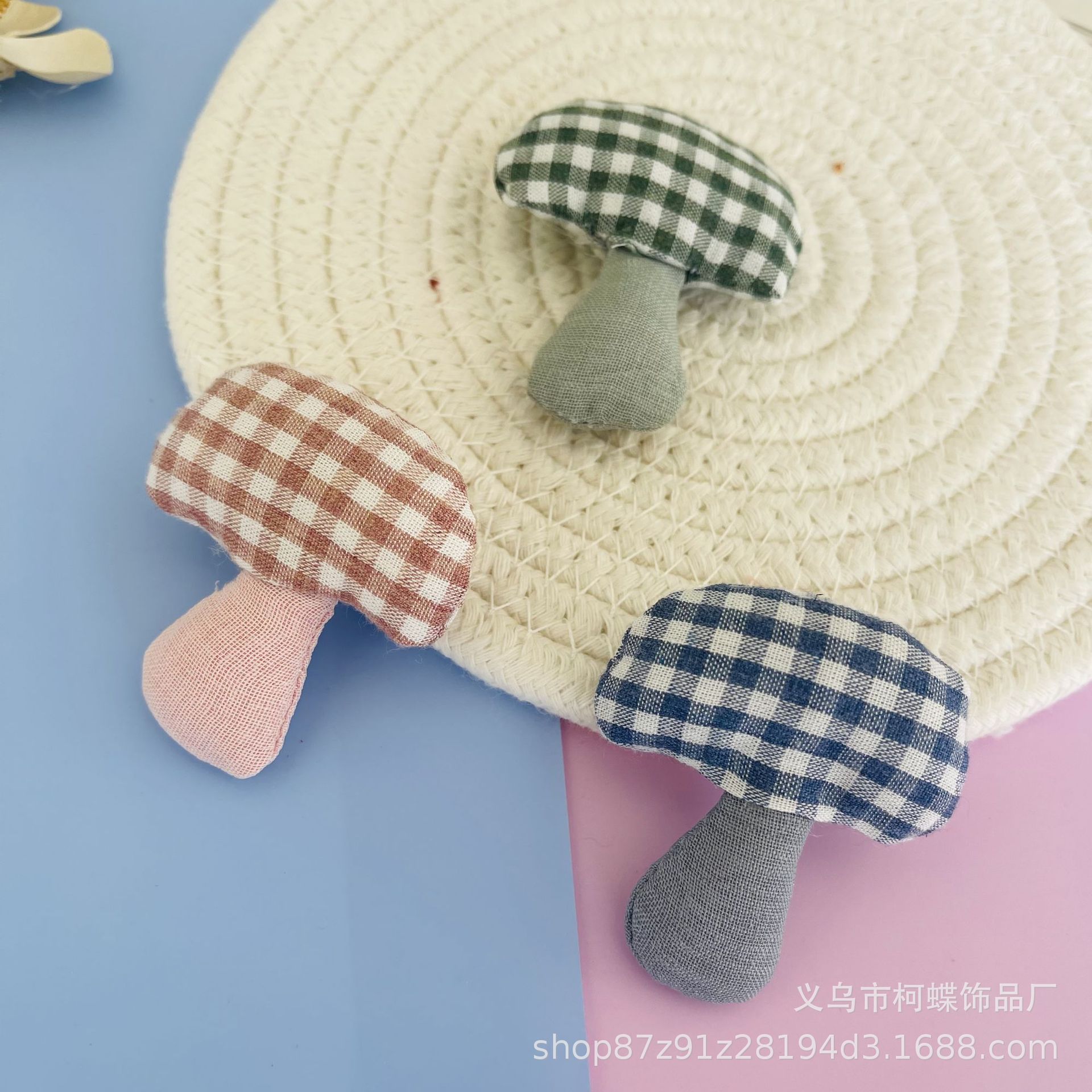 布芸手作りdiy格子キノコ新型子供帽子靴下靴帽ブローチ韓国版アクセサリー部品
