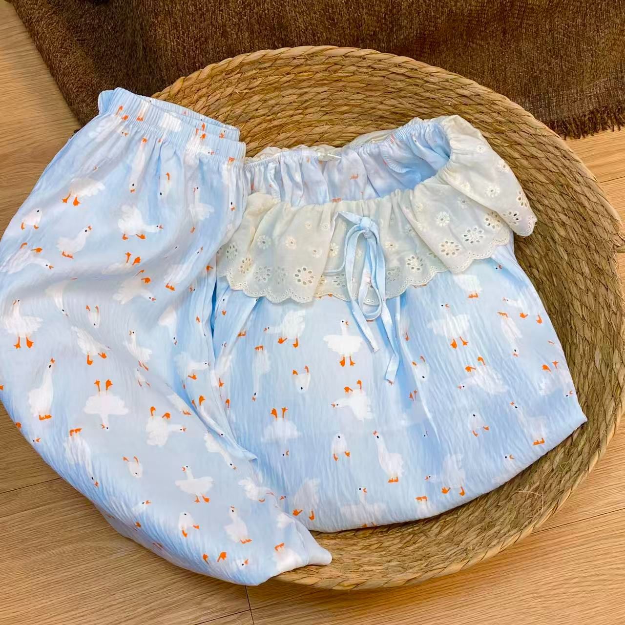 Al por mayor transfronterizo explosión con cojín de pecho primavera y otoño dulce nubes algodón pantalones de manga larga pijamas de niñas estudiantes set de ropa para el hogar