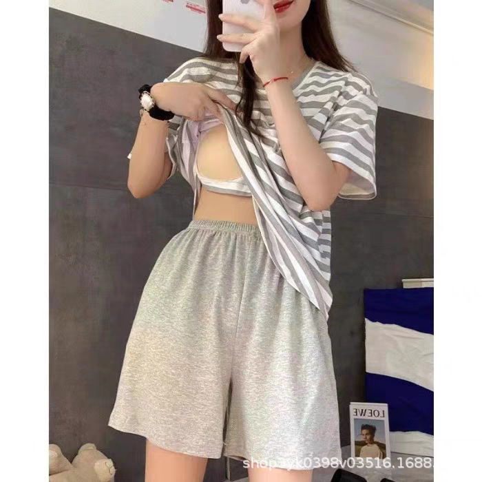 가슴 패드 포함 회색 줄무늬