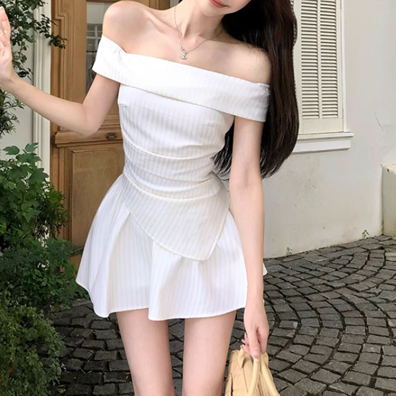 気質ストライプ夏の新しいファッション多用途ウエスト痩身ワンショルダートップ女性のスカート 2025 夏の新|undefined