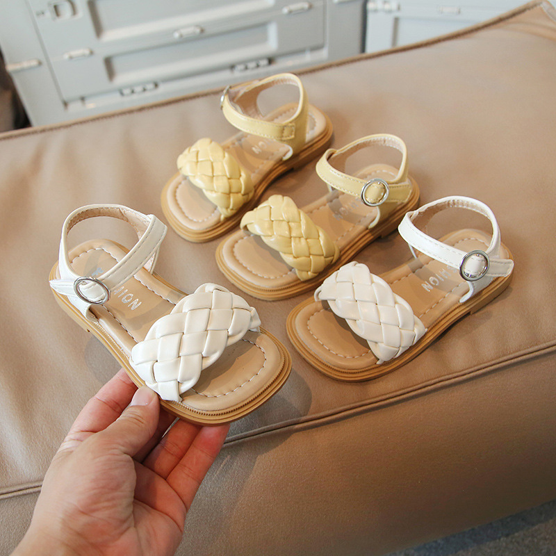 Sandales douces et mignonnes version coréenne, chaussures de plage à semelle souple pour petite fille, polyvalentes, pour enfants, nouvelle collection été 2022_voghion.com