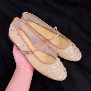 С���OӋ��W���W�Wˮ��U��һ�֬�����Ь���ٴ�͸��ƽ�׆�ЬŮ