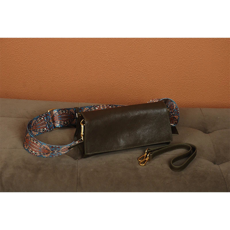 Shoulder Bag, 2026 New Arrival, High-quality Cowhide, Fashionable And Unique Underarm Bag, Casual And Versatile, Niche Light Luxury Clutch Bag._voghion.com