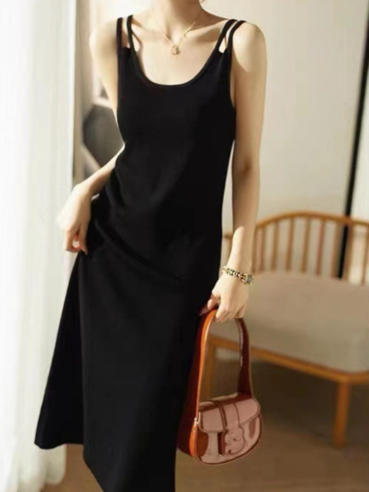 Đầm suông midi cổ yếm dây mảnh phong cách Pháp vintage — đen