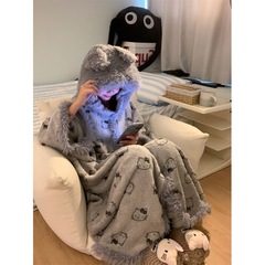 睡衣女春秋凯蒂猫斗篷睡袍学生连帽加厚毛绒卡通珊瑚绒加绒家居服