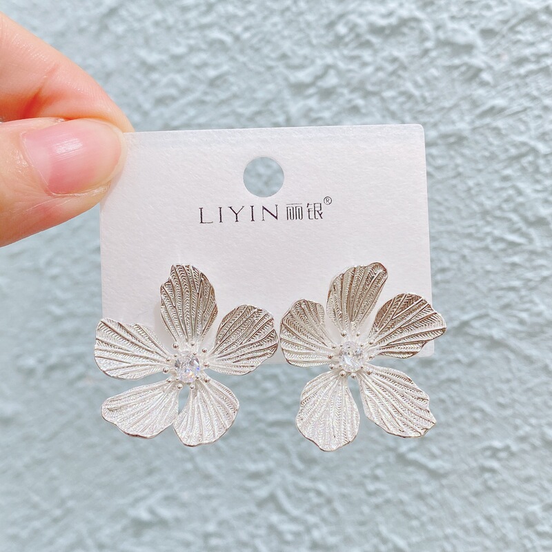 Liyin/Libeliying 金メッキシリーズフラワーインレイ多用途高品質気質トレンディファッション絶妙なイヤリング|undefined