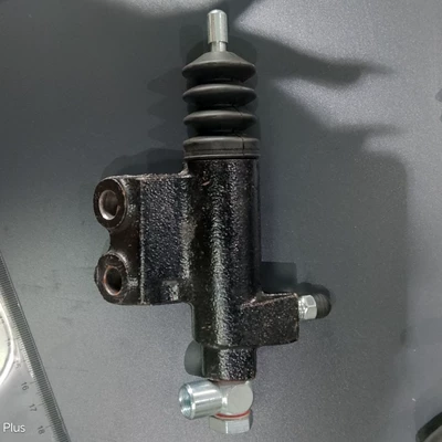 MD712383 clutch slave cylinder, suitable for Mitsubishi L200, Pajero, Montero, 4D64 engine (Brake cylinder)
