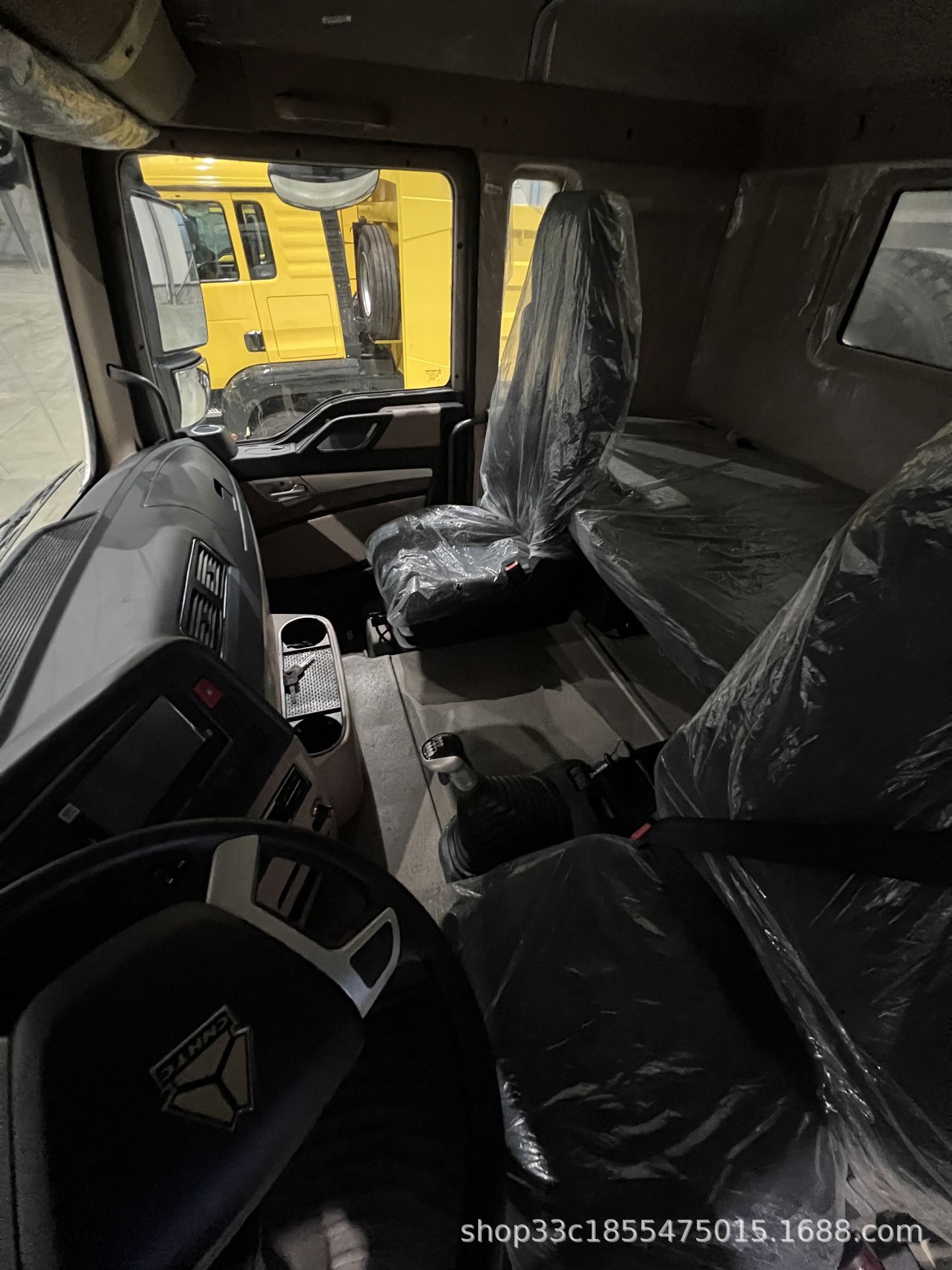 Sinotruk Howo TX Dump Truck, Used 10-Wheel Soil Transporter for Construction, Direct Supply from Manufacturer, In Stock