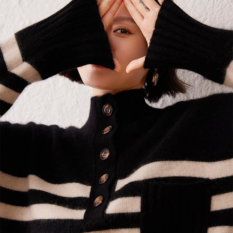 Demi-season sweater