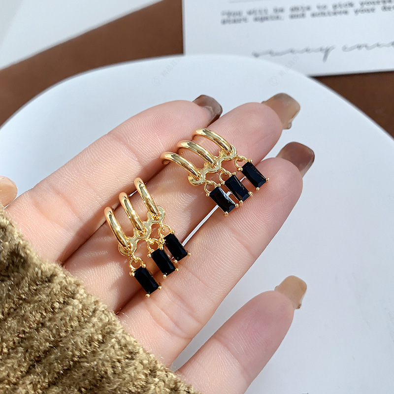 新款轻奢镶锆斜排C形流苏耳钉小众高级感镀18K真金耳环通勤百搭款