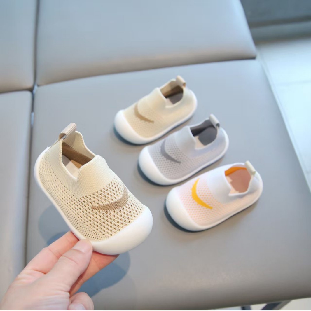 1-3 Years Old Mini Baby Walking Shoes, Comfortable and Breathable, Wide-Soled, Non-Slip, Stable Shoes, Anti-Squeezing Floor Socks, Children's Shoes