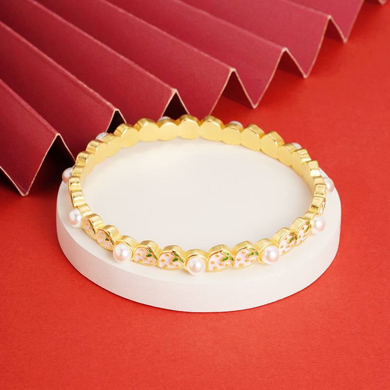 Pulsera de perlas artificiales de fresa de oro para niñas lindo dulce fresco todo partido popular ins poco Libro Rojo popular simple