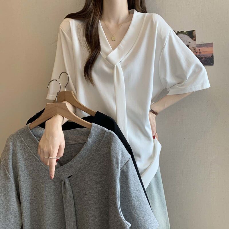 Plus Size Design Tie V Neck Short-Sleeved T-Shirt for Women Summer 2025 New Loose Slimming Look and Flesh-Covering Fashion Top for Women Plus Size Design Tie V Neck Short-Sleeved T-Shirt for Women Summer 2025 New Loose Slimming Look and Flesh-Covering Fashion Top for Women