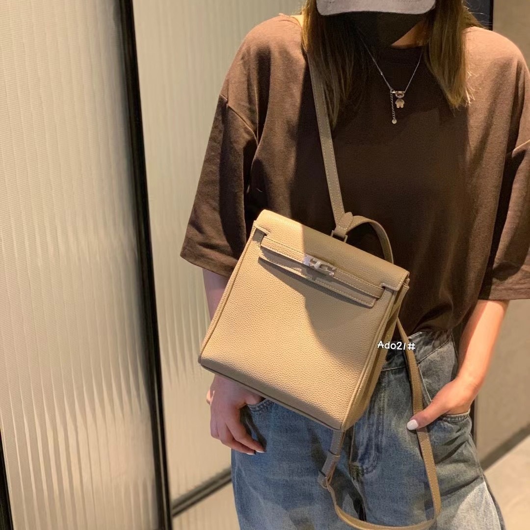 Ba lô nữ Quảng Châu đa năng dung tích lớn khóa cài thời trang — Màu đen, Màu caramel, Màu xám, Voi xám