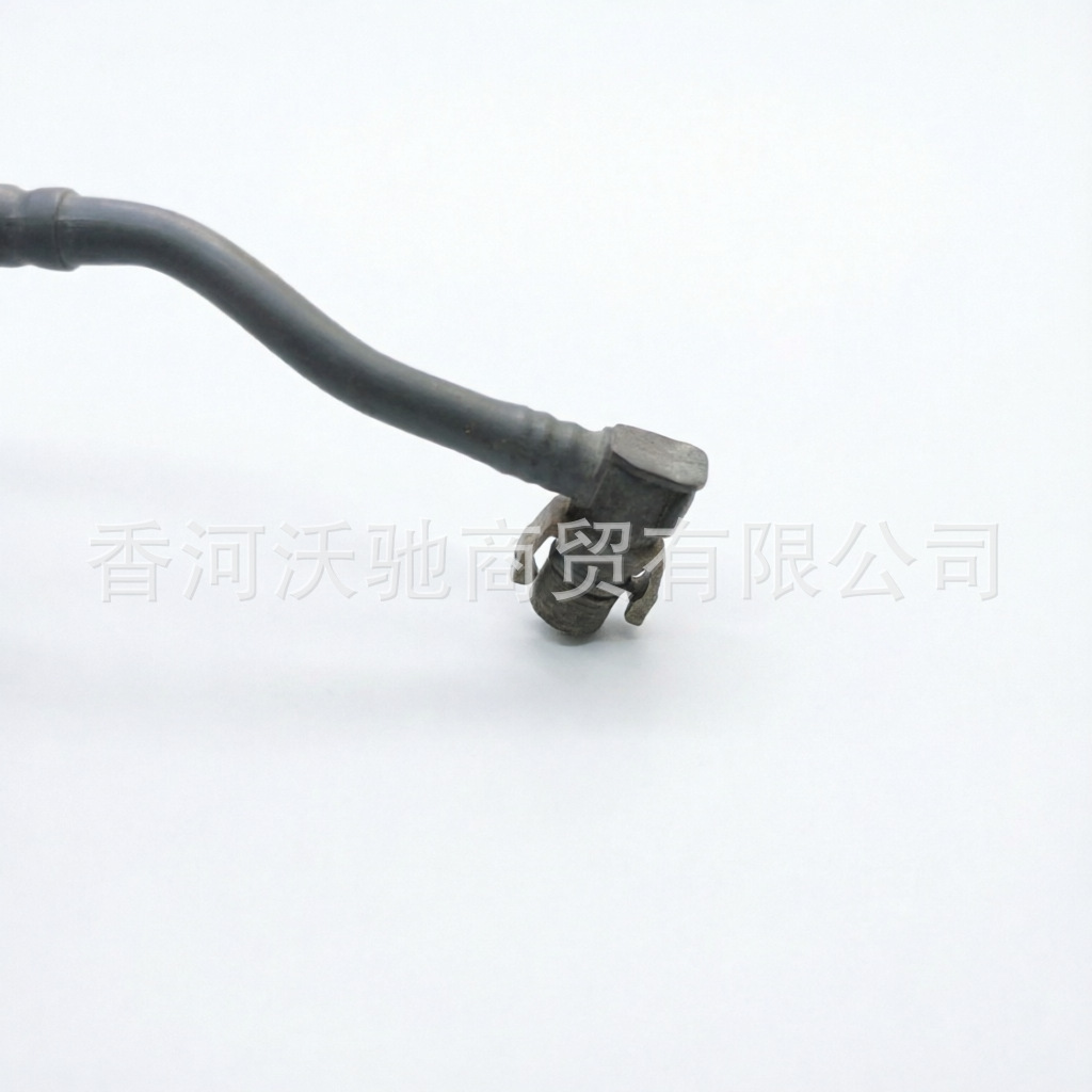 C2D6005 is suitable for Jaguar XJL XF 5.0 antifreeze reservoir cooling water pipe and auxiliary reservoir water pipe