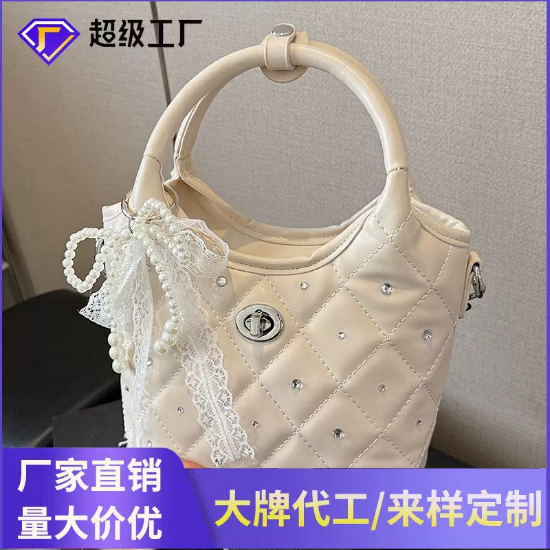 新款韩版手拎包包女蝴蝶结菱格潮流链条斜挎包时尚小众设计水桶包