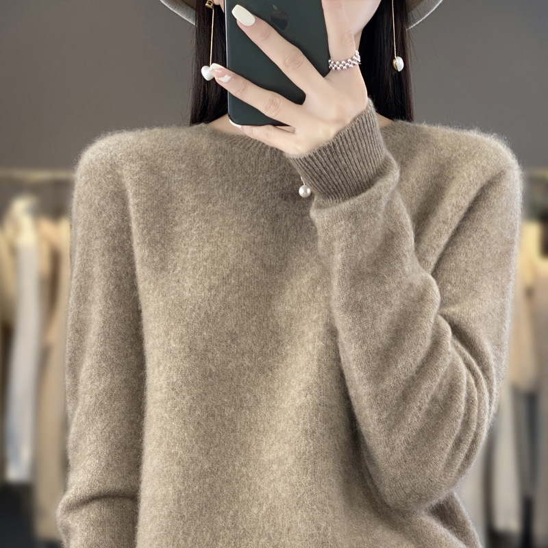 Autumn and Winter new pullover first-line ready-to-wear round neck sweater women's loose knitted bottoming sweater long sleeve solid color top