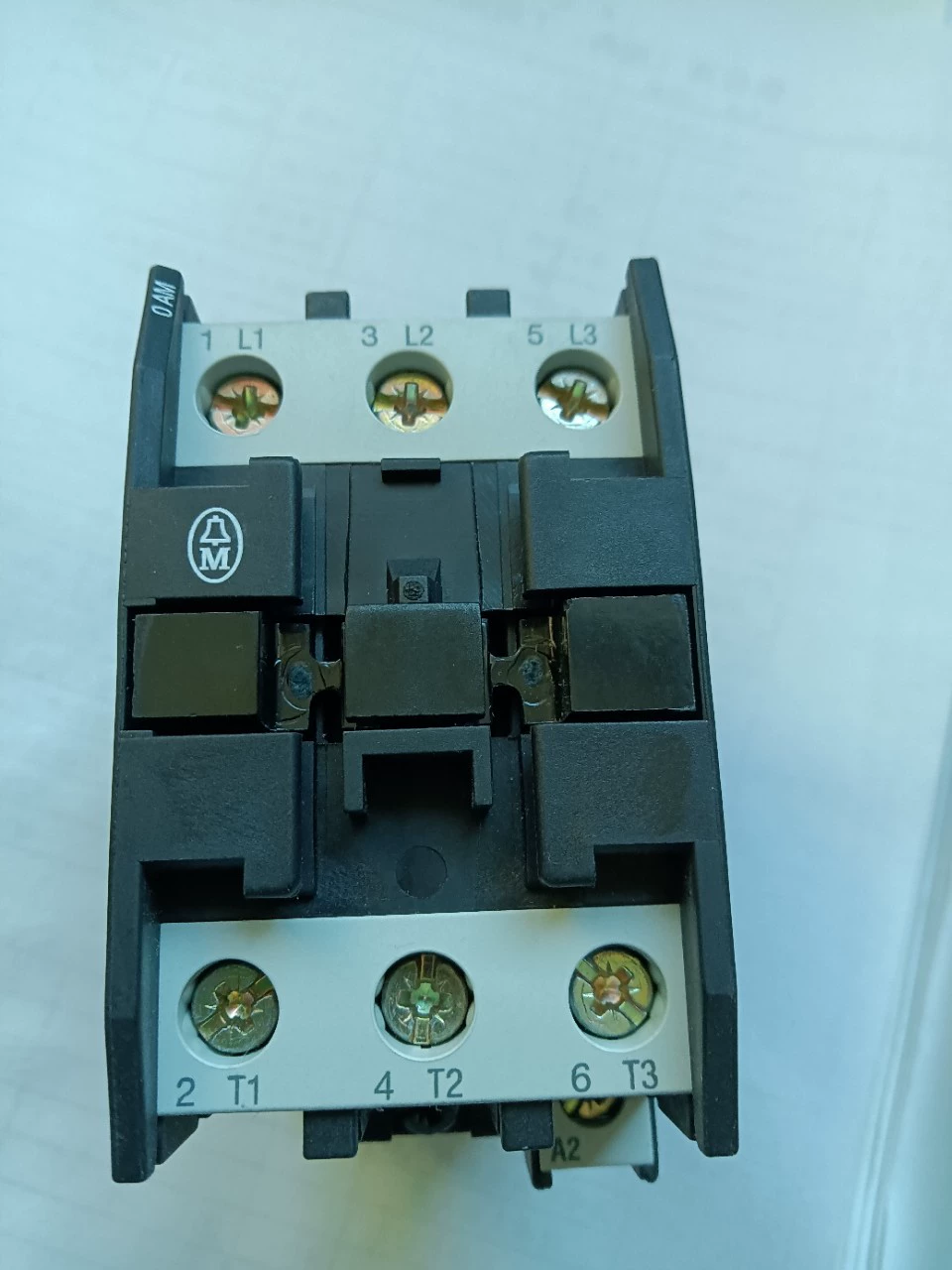 Совершенно новый оригинальный контактор DIL0AM