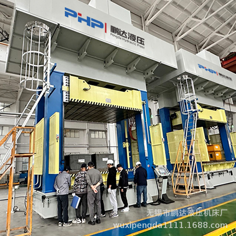 底护板内饰件高压RTM大型液压机 1000吨含移动台油加热液压机