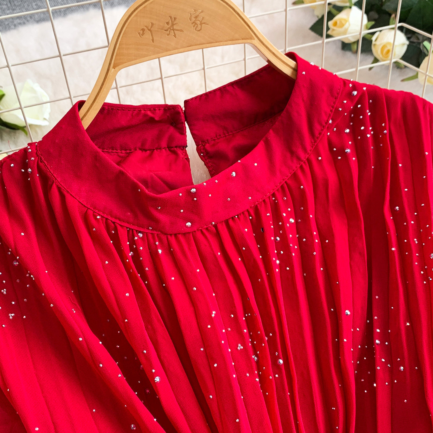 Women's French Style Light Luxury Sparkly Rhinestone round Neck Long Sleeve Dress Summer Slimming Pleated Long Skirt_ecoleips.com