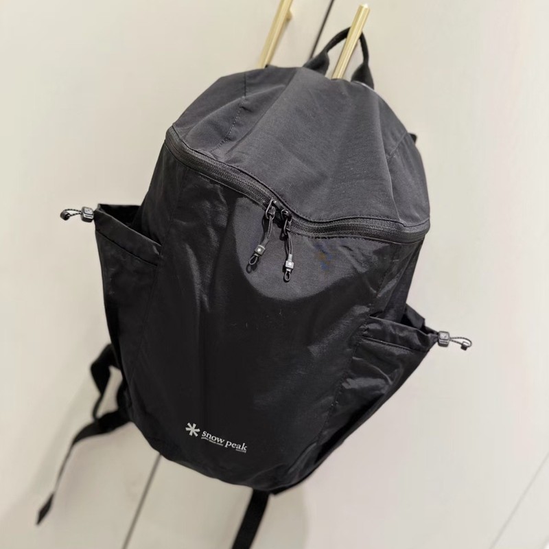 キャンプ新しい軽量男性と女性のアウトドアバックパックミニマリストスタイルナイロンポータブル通勤バックパック日本製|undefined
