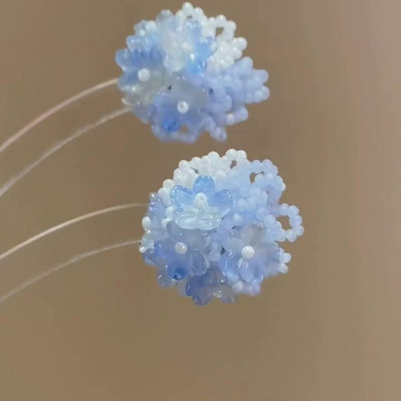 Pendientes de flores de color dopamina Pendientes dulces y frescos de primavera y verano Pendientes pequeños y elegantes de alta gama para mujer