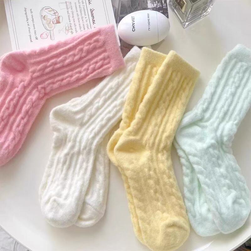 Soft and Odor-Resistant Twisted Plush Socks for Women, Autumn and Winter Japanese Style Macaron Color Mid-Calf Socks, Fleece-Lined Cold-Proof Maternity Socks, Thick