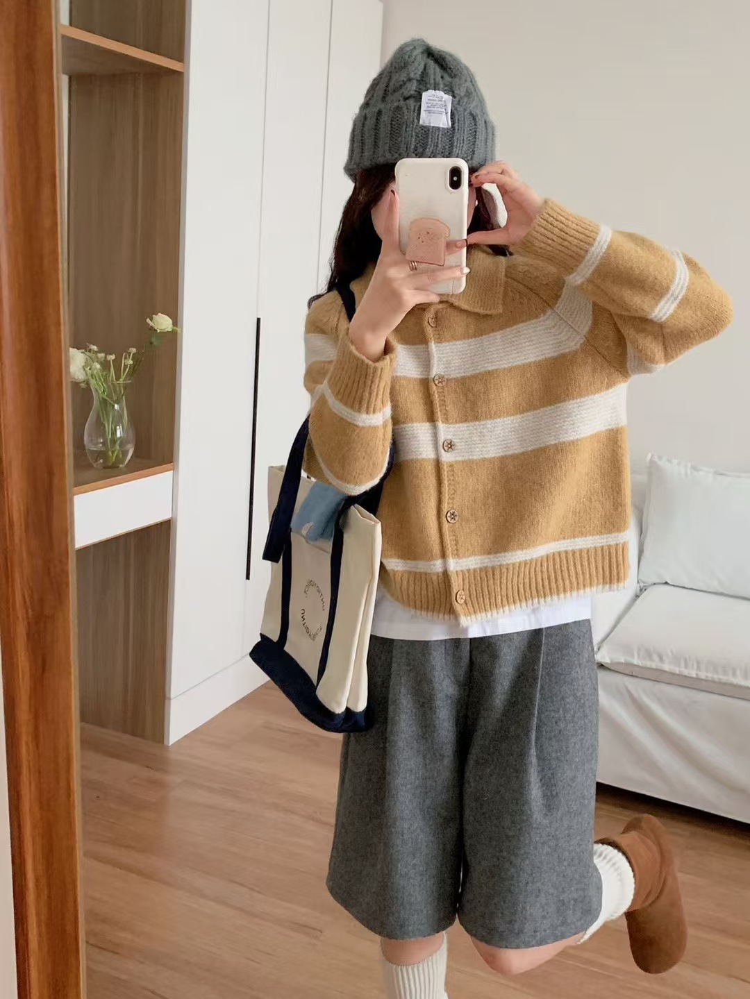 Coreano retro contraste a rayas suéter con solapa Cardigan abrigo de mujeres otoño invierno suelto viento perezoso camiseta de punto pequeña