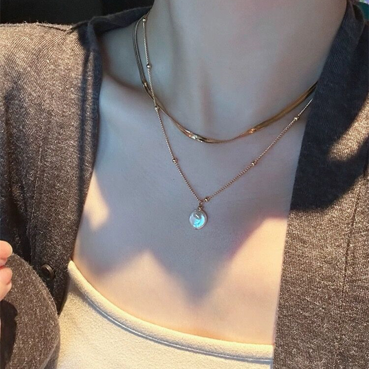 Necklace from pearl