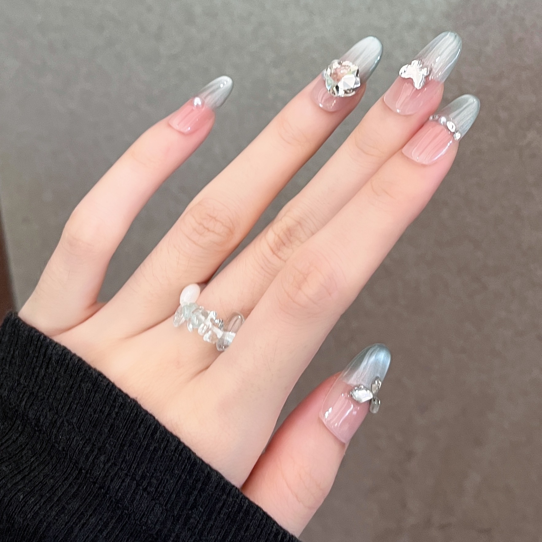 Mediano oval manicure ojo de gato usar uñas frescas parches de uñas azules parches de uñas productos terminados al por mayor