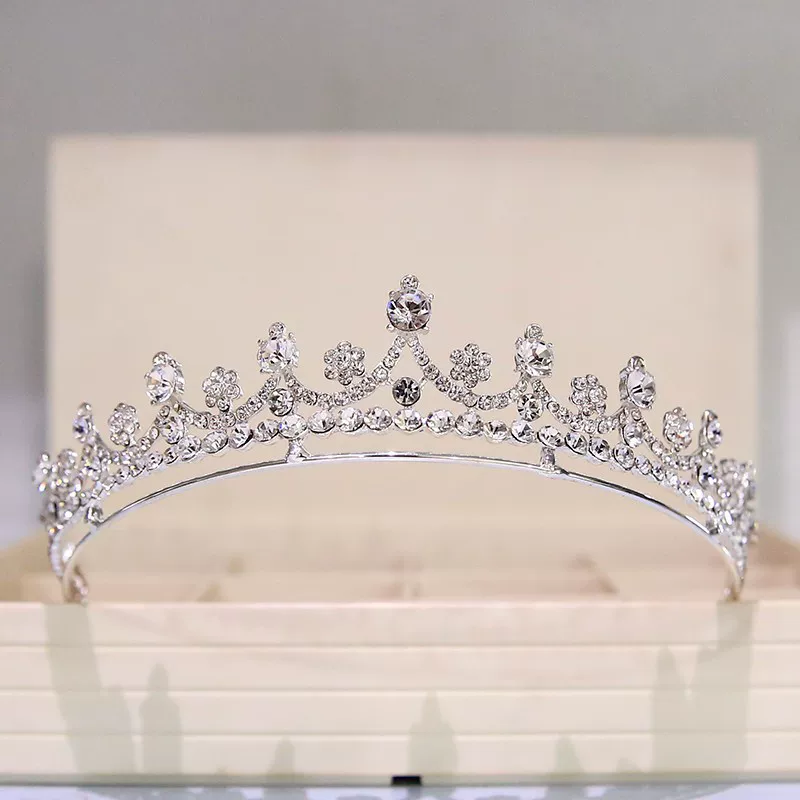 Small Tiara (Korean) for Bride, Cute Princess Hair Accessory, Wedding Mini Crown, Silver/Golden