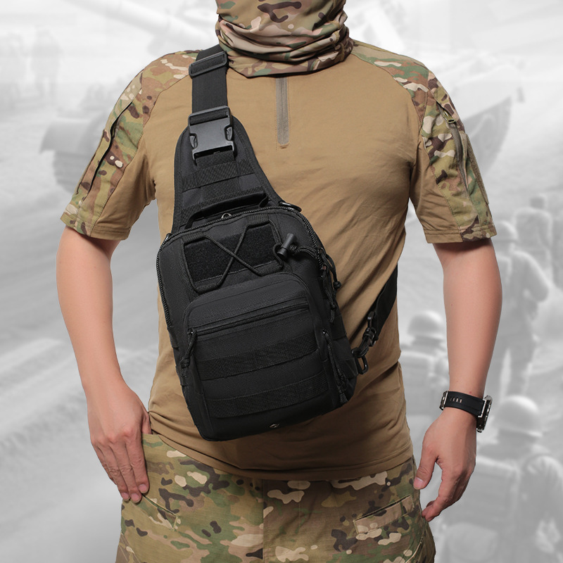 Single-shoulder crossbody tactical chest bag for outdoor sports, men's camouflage waterproof small chest bag