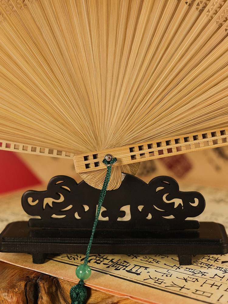 夏季古风折扇渐变黄折扇子金黄色中国风古风折叠竹扇男女绢布夏详情7